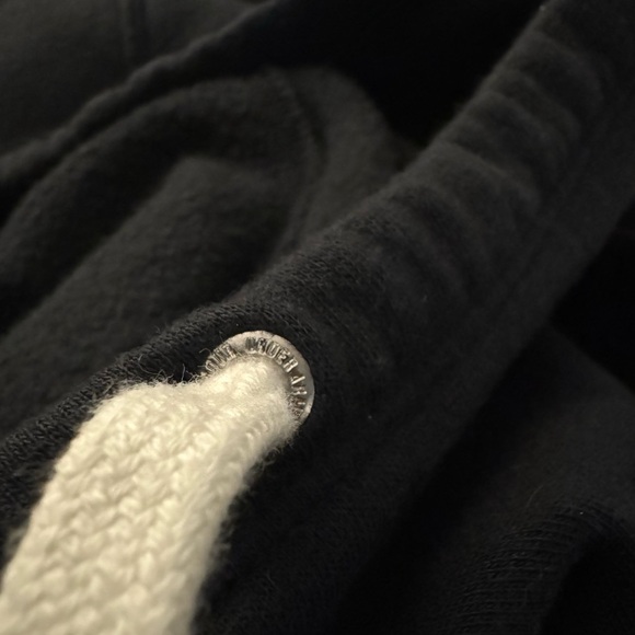 Under Armour Hoodie Pre-Owned - Picture 4 of 5